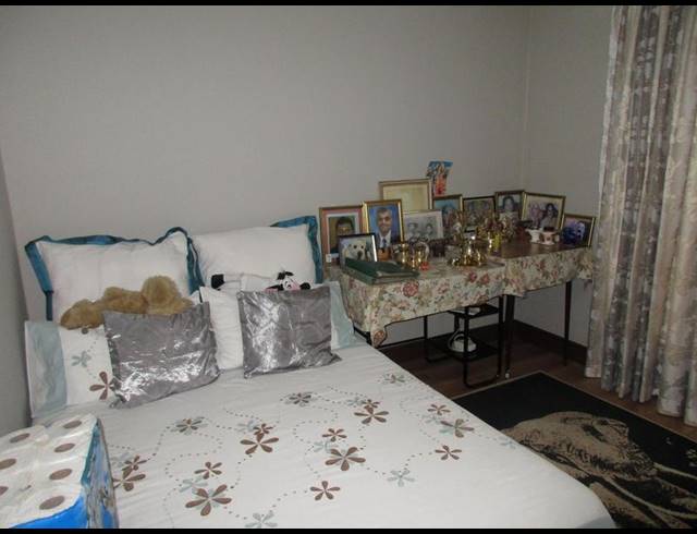 2 BEDROOM TOWNHOUSE FOR SALE IN RETIRE AT MIDSTREAM